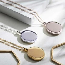 Large Oval Locket – Gold -Fashion Accessories BIG oval plain scaled 1