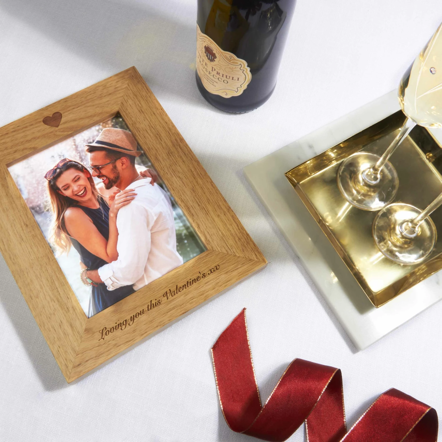 Love Heart Oak Photo Frame – 5×7 5 Love Heart Oak Photo Frame – 5×7 - Image 3