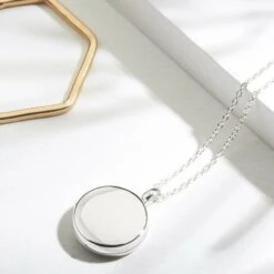 Round Personalised Locket – Silver -Fashion Accessories Round Plain Silver scaled 1