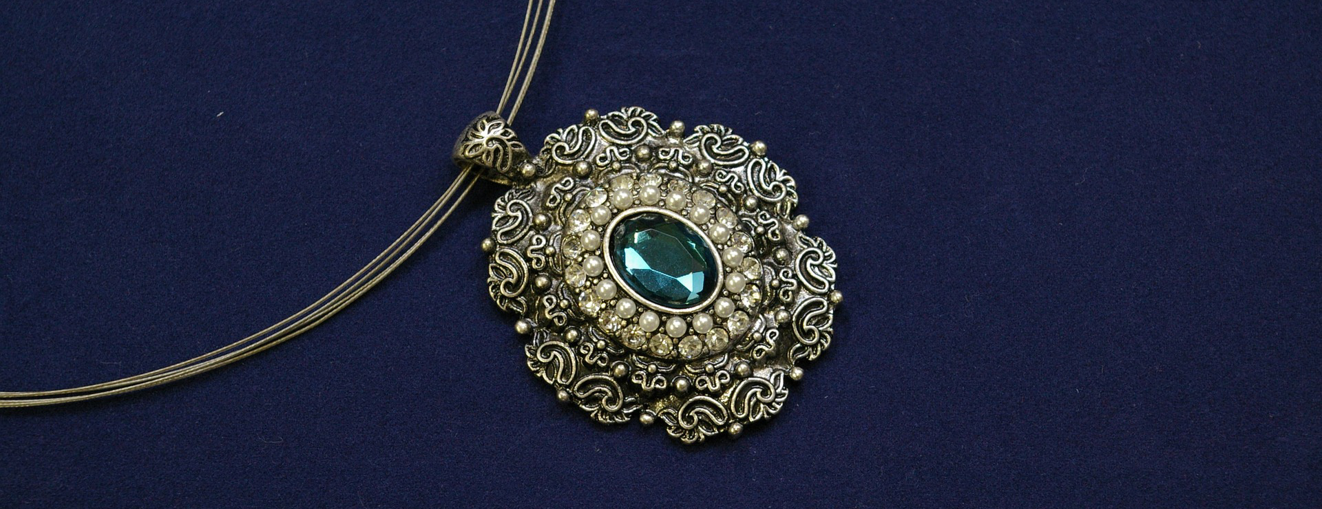 Fashion Accessories -Fashion Accessories jewellery 784410 1920