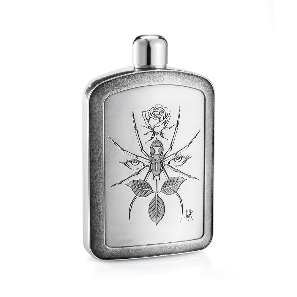 Limited Edition – Vu Noir Spider Hip Flask 5 Limited Edition – Vu Noir Spider Hip Flask - Image 3