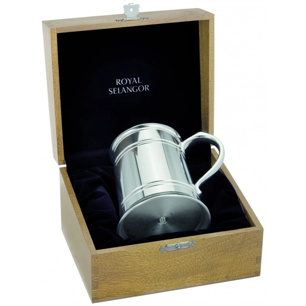 Royal Selangor Presentation Tankard – Light Wood Box 3 Royal Selangor Presentation Tankard – Light Wood Box